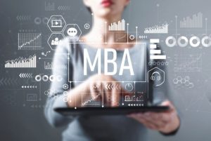 O que é curso MBA
