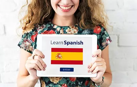 Capa do Curso de Espanhol para Contextos Acadêmicos