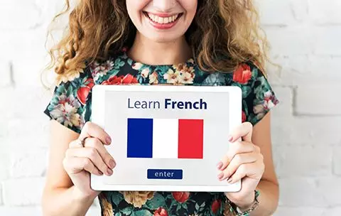 Capa do Curso de Francês para Viagens e Cultura