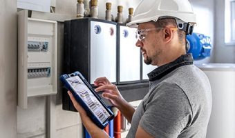 Capa do Curso de Eficiência Energética em Instalações